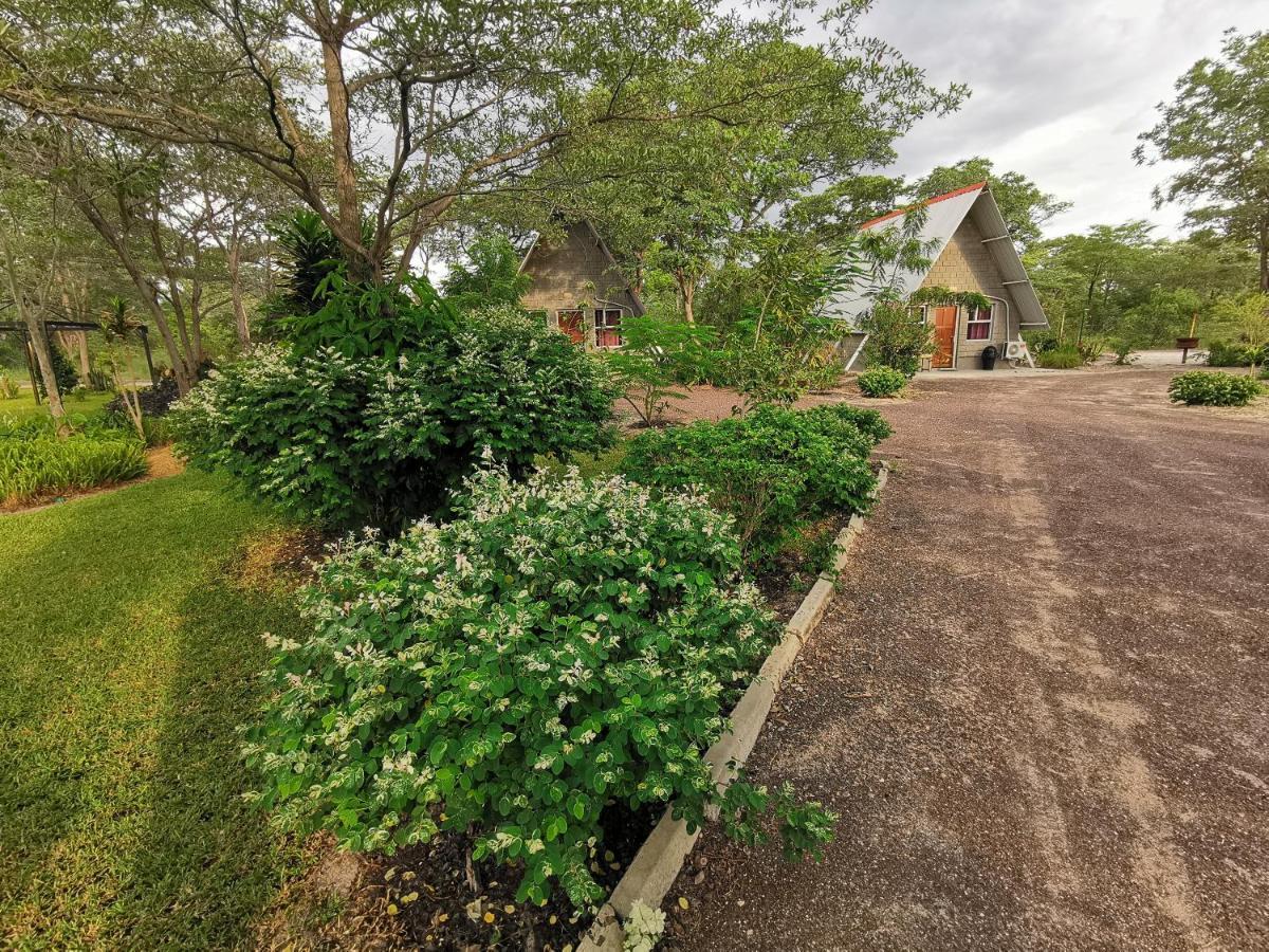 Happy Forest B&B Katima Mulilo Exterior photo